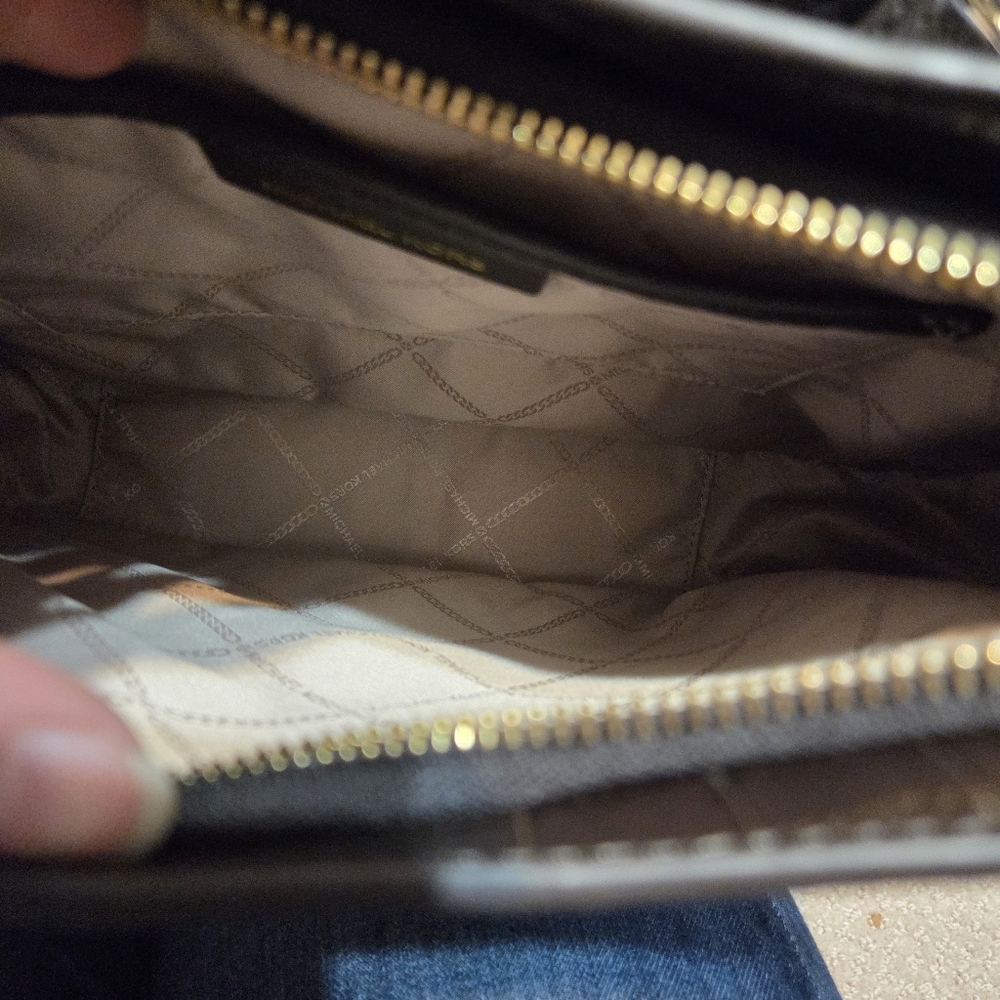 Michael Kors Dark Brown Crocodile-Embossed Shoulder Bag EUC Designer Luxury - Picture 10 of 16
